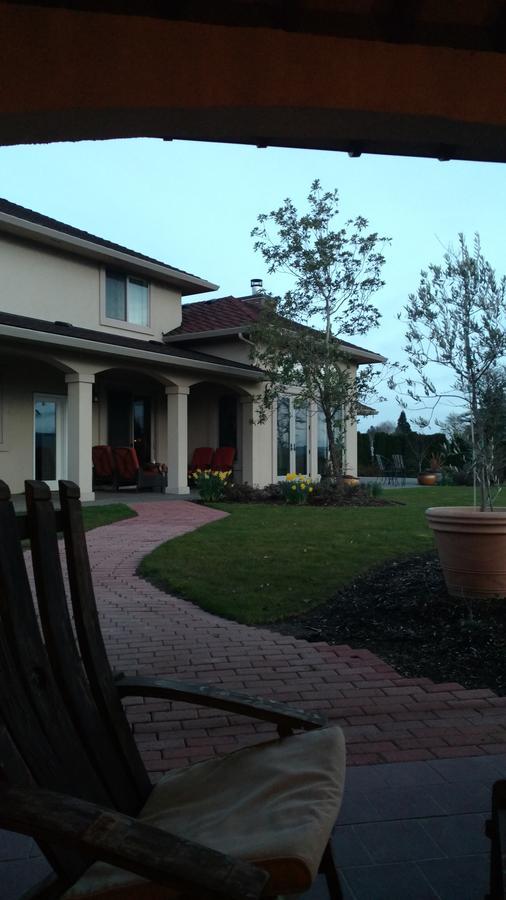 Casale Bed and Breakfast Forest Grove Buitenkant foto